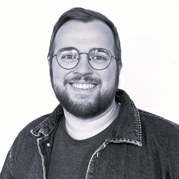 Niklas-Moenster-600x600